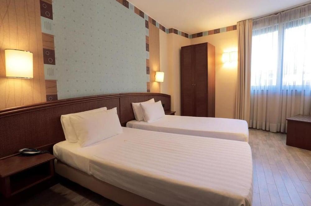 Welcome Hotel 레냐노 외부 사진
