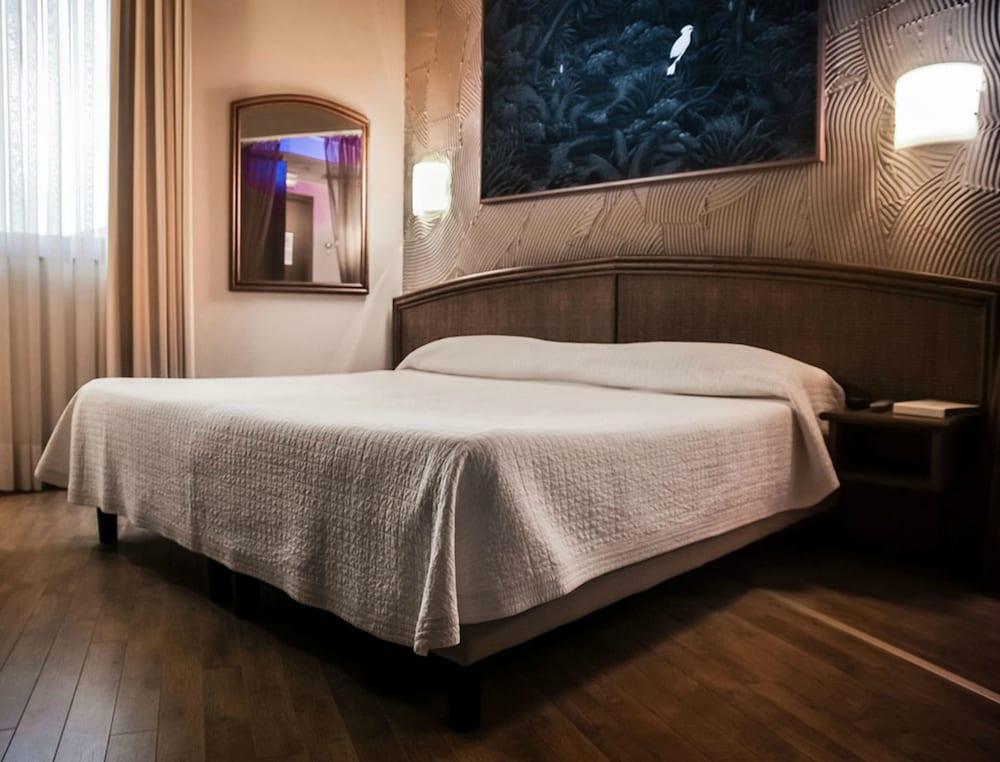 Welcome Hotel 레냐노 외부 사진