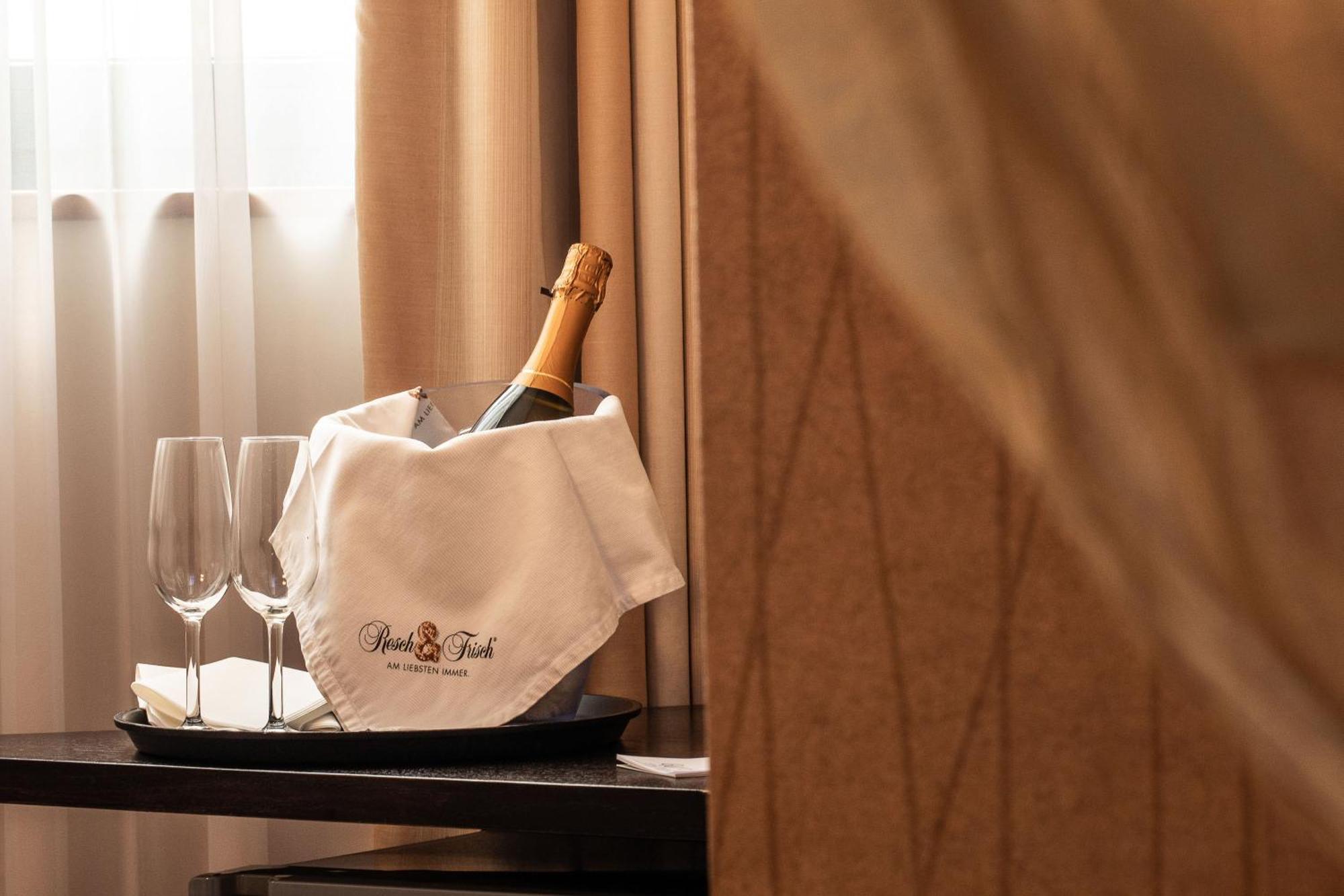 Welcome Hotel 레냐노 외부 사진
