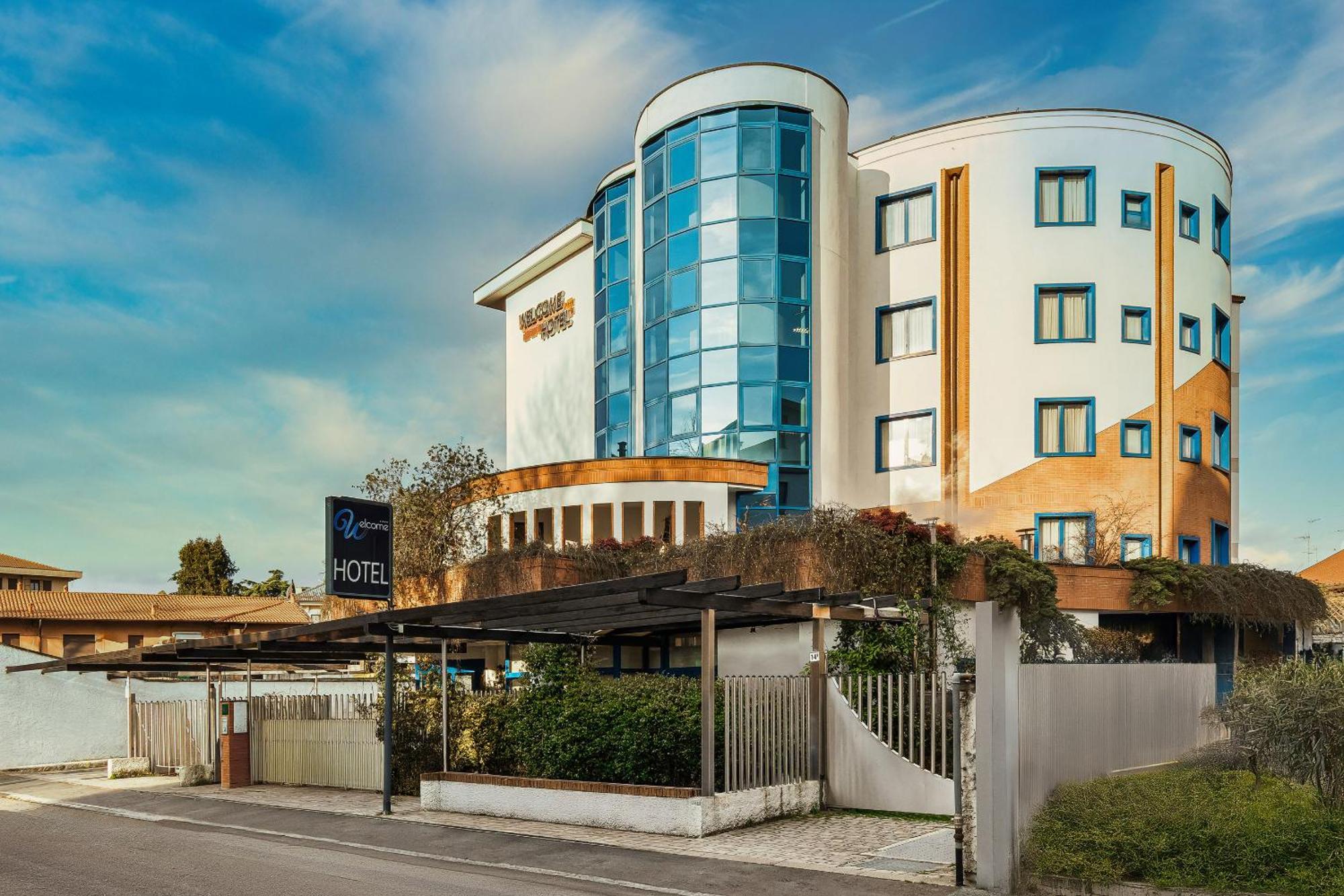 Welcome Hotel 레냐노 외부 사진