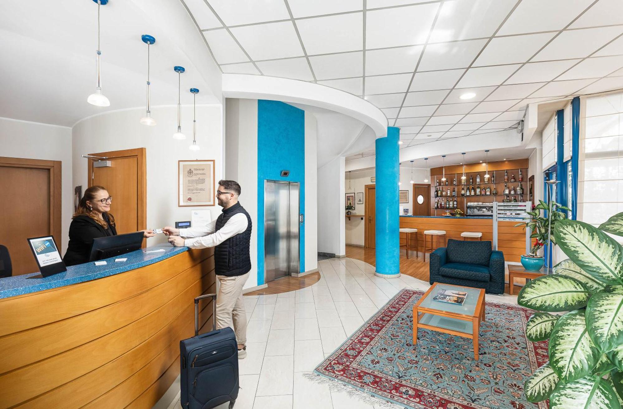 Welcome Hotel 레냐노 외부 사진